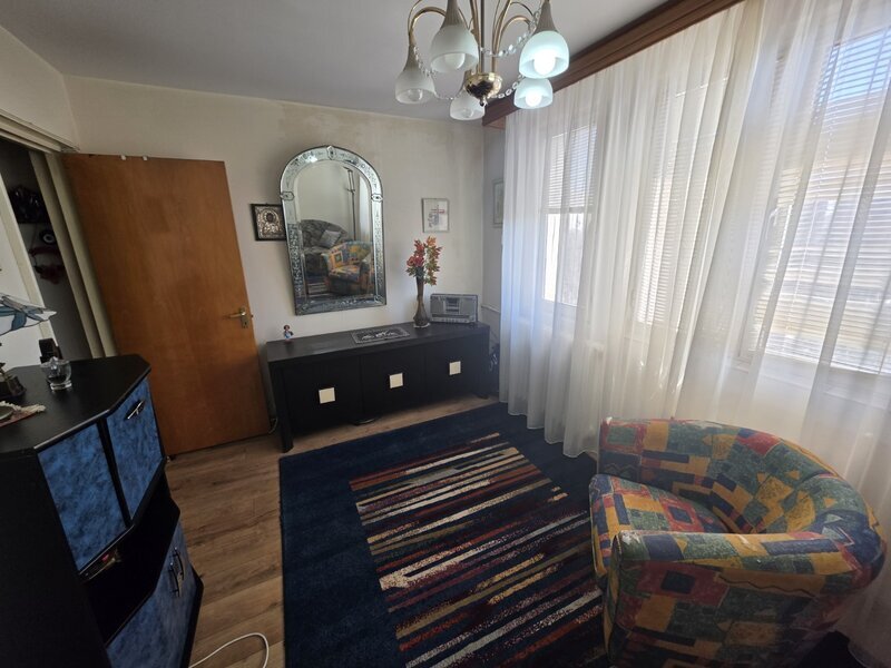 Dristor 5 minute metrou farmacia Tei, str. Parului, centrala 2 gr. sanitare